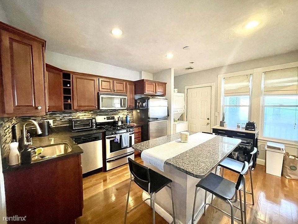 30 Story St. #2 Boston (South Boston) Unit Photo 4