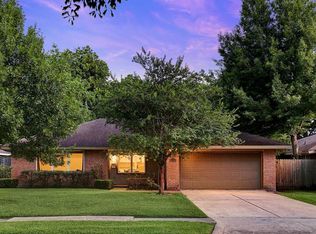 5323 Briarbend Dr, Houston, TX 77096