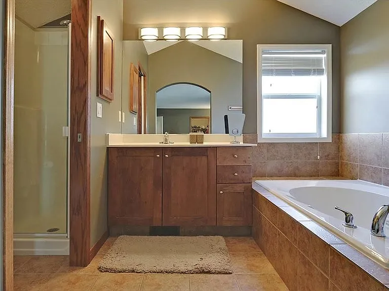 7965 Cougar Ridge Ave SW — Photo 36