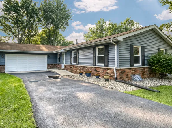 620 Joe Martin Rd, Lowell, IN 46356