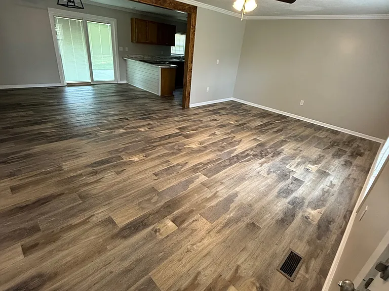 4606 Mountain Crest Dr — Photo 4