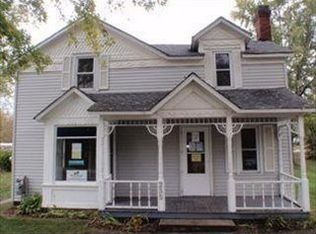 255 Depot St, Constantine, MI 49042