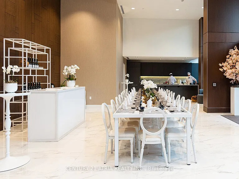 27 McMahon Dr #1011 — Photo 39