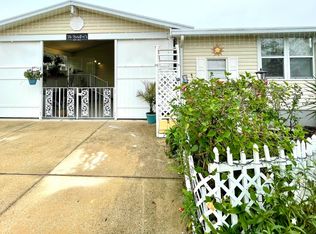 60 Twin Coach Ct, Daytona Beach, FL 32119