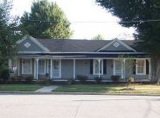 302 W Elm St, Graham, NC 27253