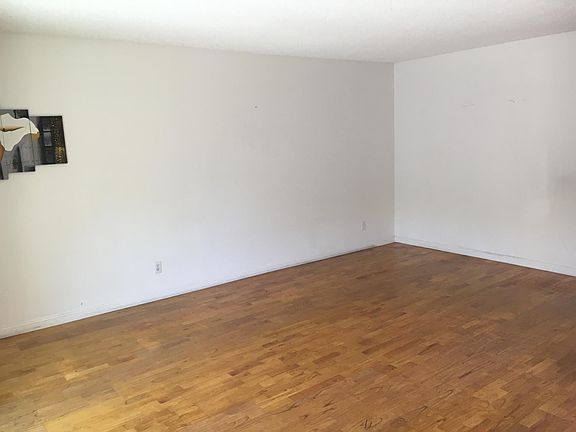 3rd image of 777 San Antonio Rd APT 34