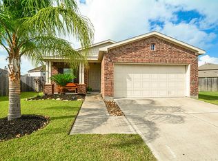 123 Paleos Flint Dr, La Marque, TX 77568