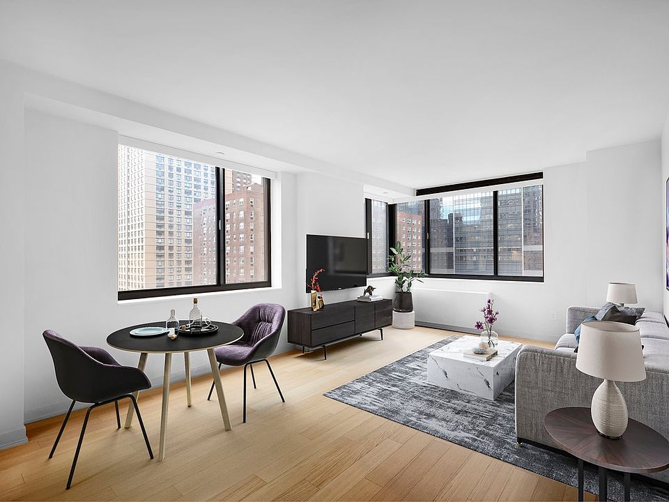 1st image of 1 Columbus Pl APT S22g