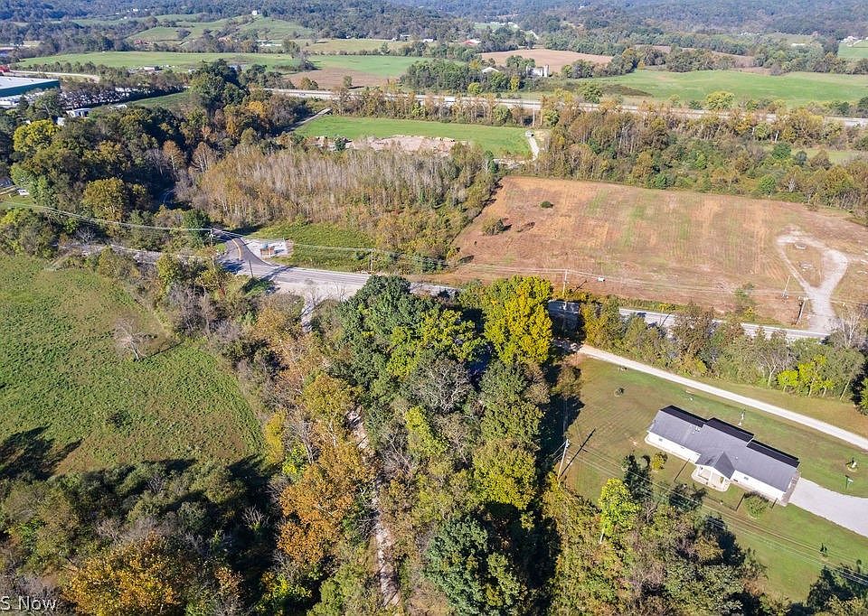 37th image of 58 Rock Ridge Rd