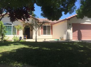 1570 E Willow Ridge Ave, Reedley, CA 93654