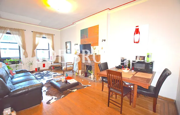 Rented by City Stop Realty | media 8
