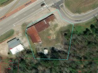 915 E Gibson St, Jasper, TX 75951