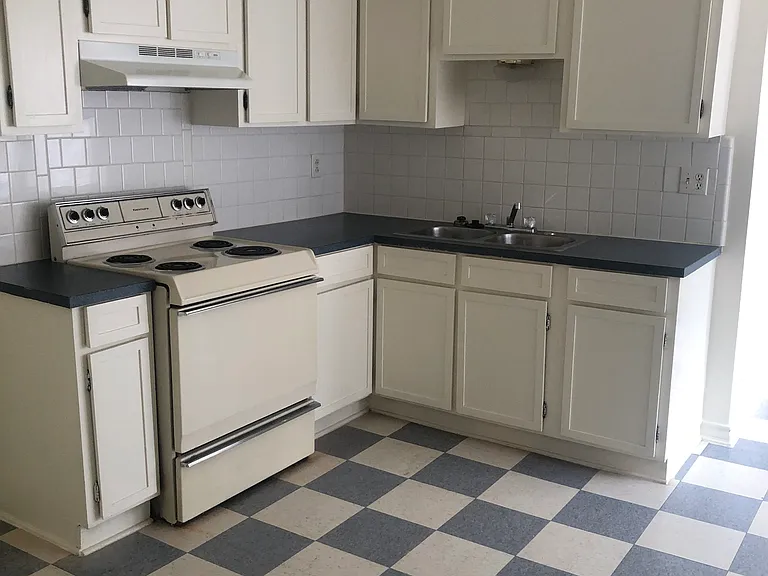503 N 4th St #C — Photo 10