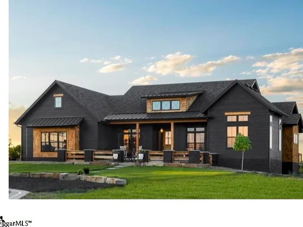 100 Pardo Rd, Landrum, SC 29356