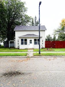 211 Conley Ave S, Thief River Falls, MN, 56701