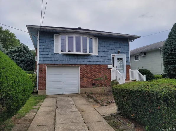 110 Crest Avenue, Elmont, NY 11003