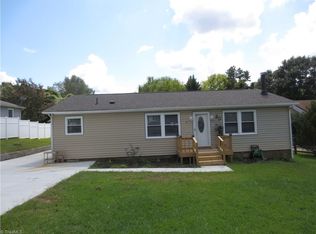 3 Terre Ct, Greensboro, NC 27406