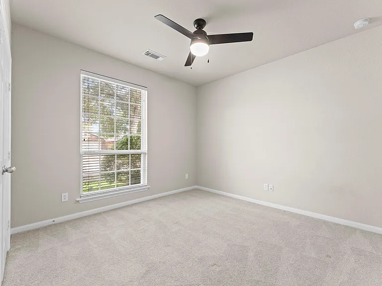21127 Gladys Yoakum Dr — Photo 7