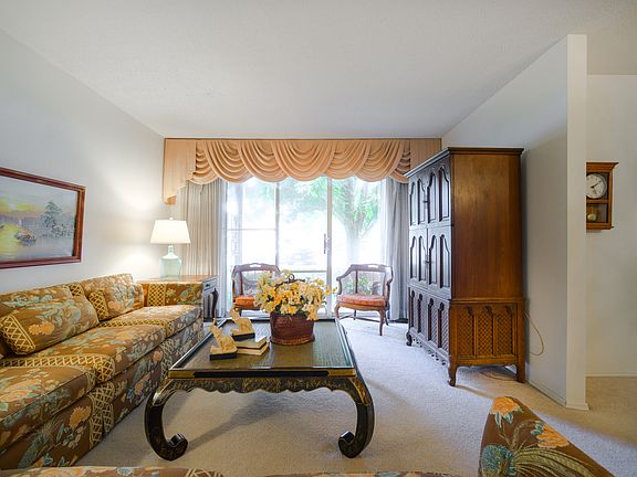 5th image of 11715 Casa Grande Dr APT A