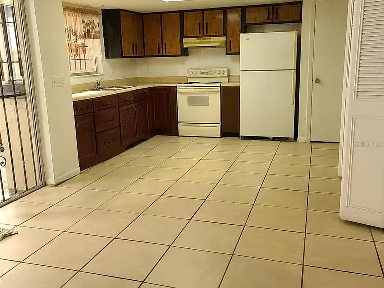 2222 Silver Pines Pl #902 — Photo 1