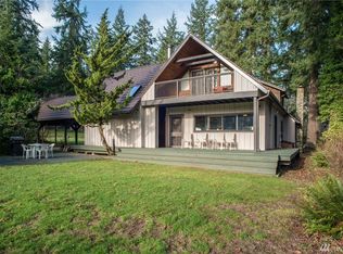 12119 SW Cove Rd, Vashon, WA 98070
