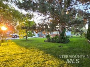 424 Lindenwood Dr, Nampa, ID 83686