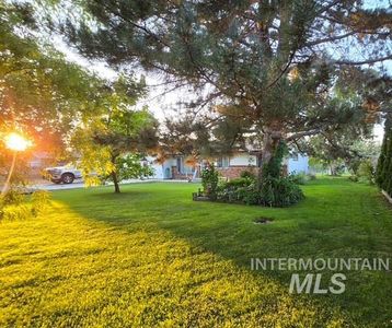 424 Lindenwood Dr, Nampa, ID, 83686