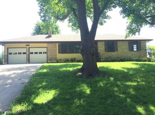7801 Arlington Ave, Raytown, MO 64138