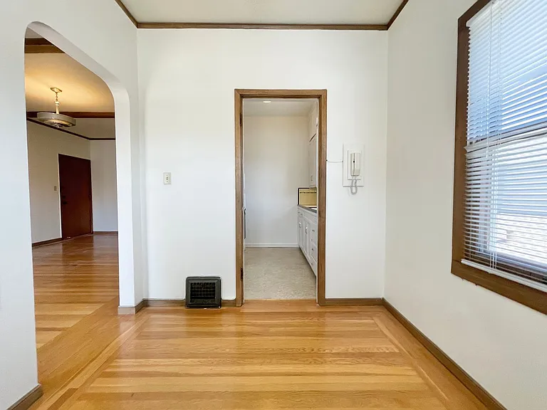3300 J Street — Photo 5
