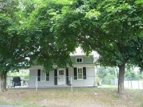 13585 Grant Shook Rd, Greencastle, PA 17225