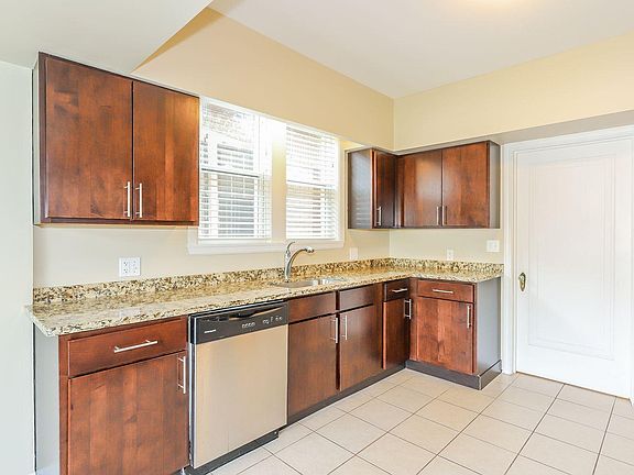 4th image of 16366 N Nashville Ave
