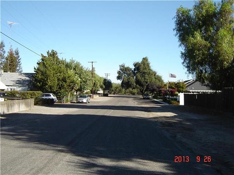 2nd image of 5725 Hulen Ave