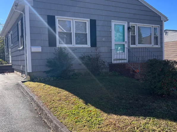 15 Dover St, Fairhaven, MA 02719