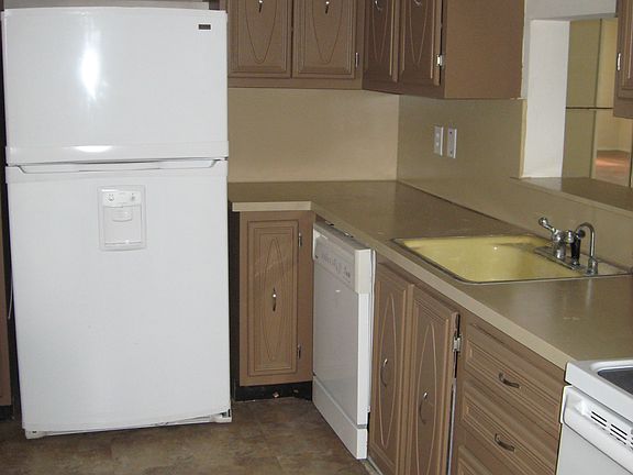 3rd image of 4140 NW 44th Ave APT 316