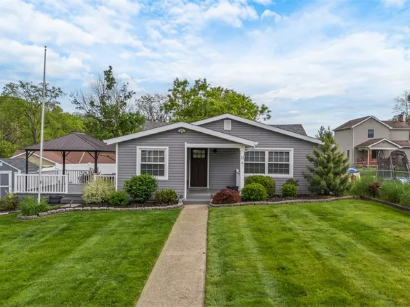 13 Chestnut St, Sturgeon, PA 15082