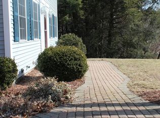 29 Kyle Rd, Fitchburg, MA 01420