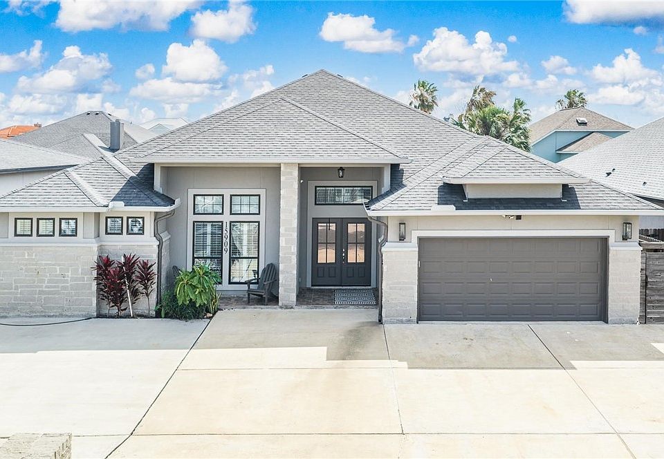1st image of 15909 Cozumel Dr
