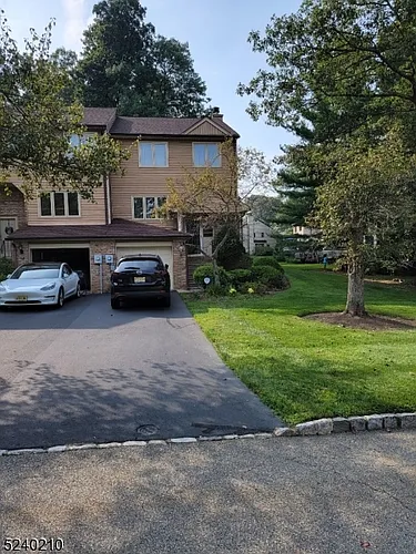 55 Stockton Ct Photo 1