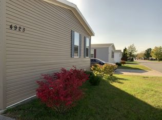 4923 Colonial Dr, Monee, IL 60449