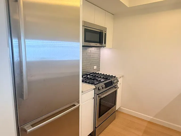 13835 39th Ave #12F — Photo 6