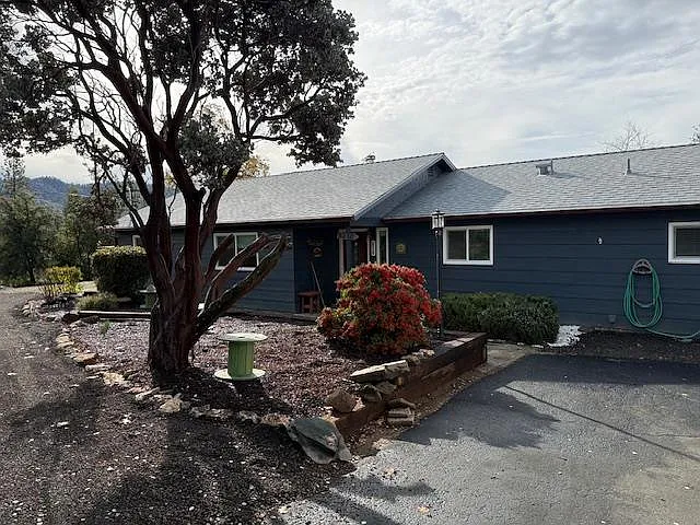 39468 Summit Dr photo 1