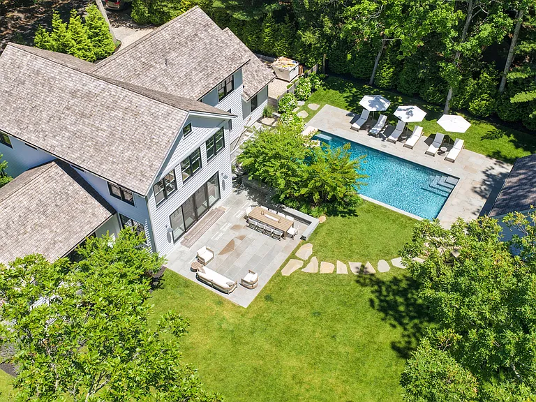 41 Montauk Ave — Photo 43