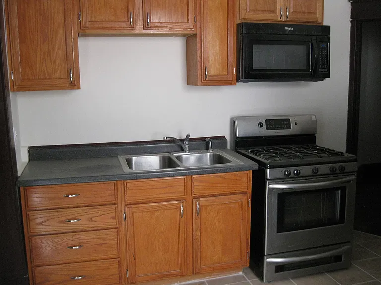 710 Virginia Ave — Photo 9
