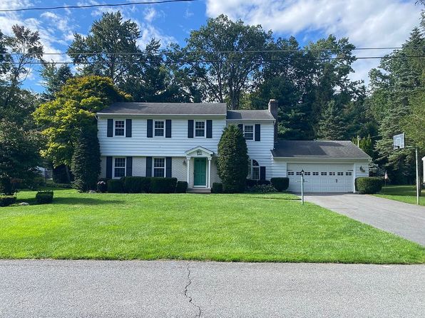 20 Oakwood Dr