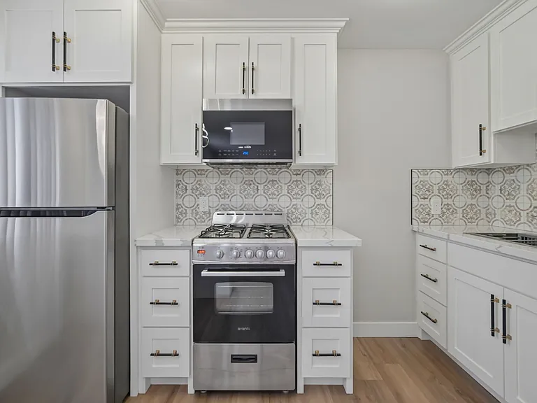 14420 Vista Real Apts — Photo 26