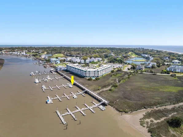 3702 Docksite Rd #B-2, Edisto Island, SC 29438