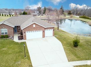 106 Cypress Point, Washington, IL 61571