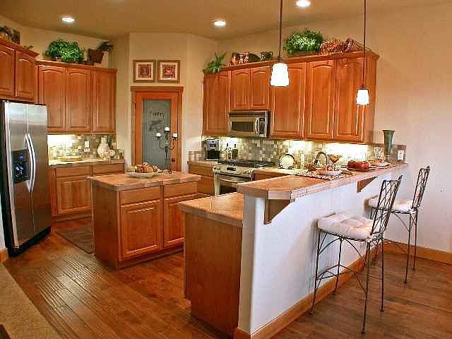 2nd image of 2550 Lavender Ct
