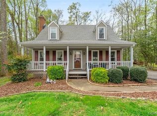7106 Deer Thicket Dr, Midlothian, VA 23112