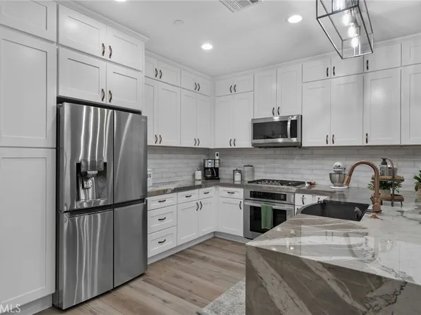 12569 Montaivo Ln, Mira Loma, CA 91752